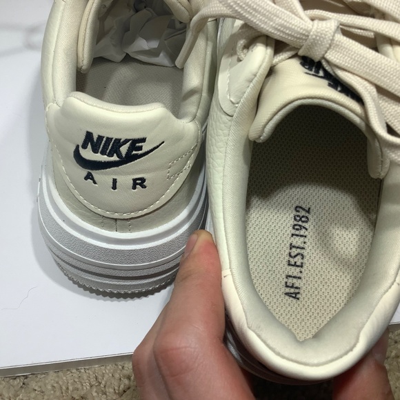 Air Force 1 PLT.AF.ORM Fossil Colorway Size 7W - Picture 8 of 8